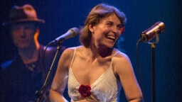 Ranskassa asuvalta Irina Björklundilta yllättävä ilmoitus – esittelee myös poikansa!