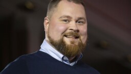 Akseli Herlevi julkaisi kasvokuvan – seuraajat ihmeissään