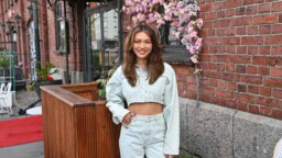 Podcast: Shirly Karvinen joutui ulosottoon – isä sai raivarit ja haukkui pahasti