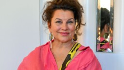 Satu Silvo löysi kodistaan vierasta omaisuutta – ”Nyt on tosi outoa”