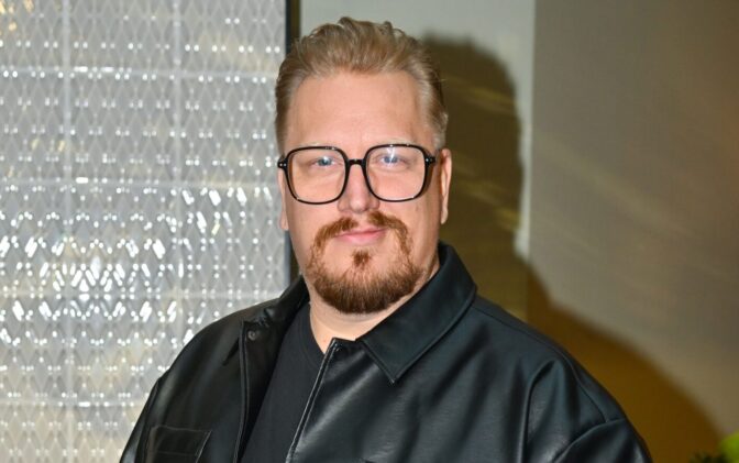 Arttu Wiskarin lomalla tapahtui kummia – ”Kolme senttiä pienempi”