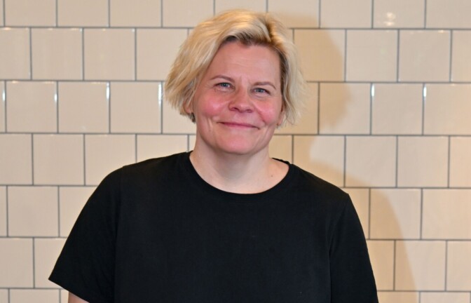 Paula Noronen nuoruuskuvassa – ”Katsoin ensin, että J. Karjalainen”
