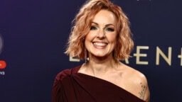 Harvinainen kuva – tässä on Suvi Hartlinin tytär: ”Voi rakas lapsi miten sädehdit tänään…”