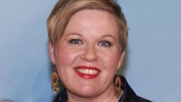 Annika Saarikon ulkonäkö muuttui – ”Tervetuloa joukkoomme!”