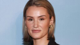 Beata Leppilampi poistatti huulitäytteet – tältä hän näyttää nyt