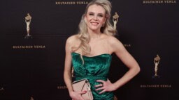 Susanna Laine etelän lomalla – pakotettiin hankkimaan kalsarit