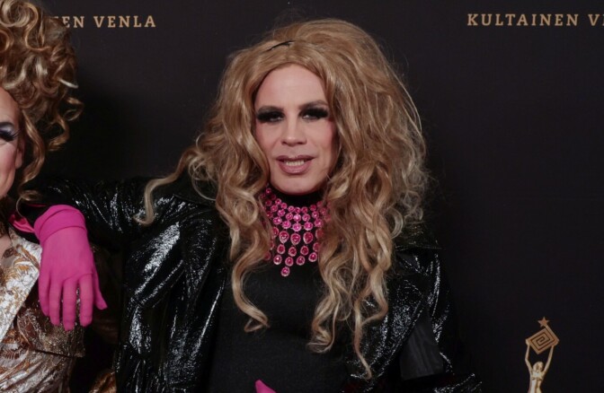 Cristal Snow kertoo hurjista unelmistaan: ”Hei kakkapyllyt!”