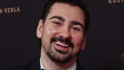 Vaimo yllätti Gogin Kanarialla – tuloksena ”paperiset pikkupöksyt”