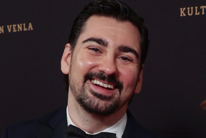 Vaimo yllätti Gogin Kanarialla – tuloksena ”paperiset pikkupöksyt”