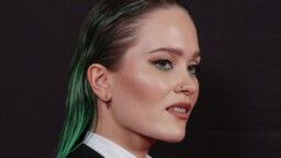 Seiska: Sanni suuteli tv-julkkista – katso intohimoiset kuvat