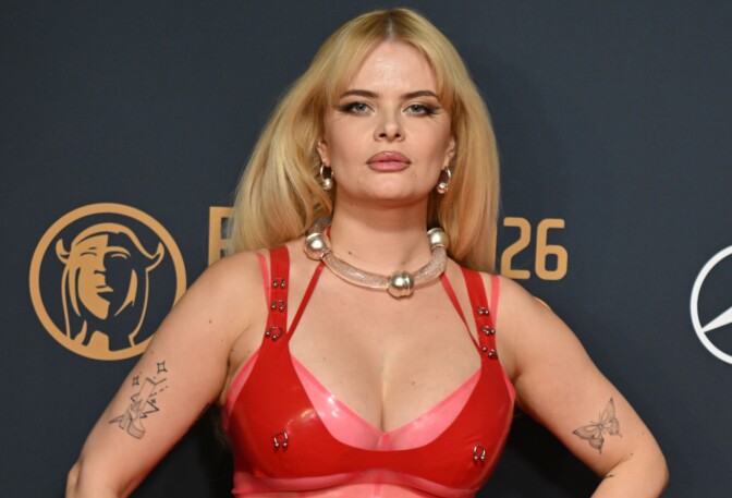 Erika Vikman julkaisi äidistään kuvan – otettu upeassa paikassa