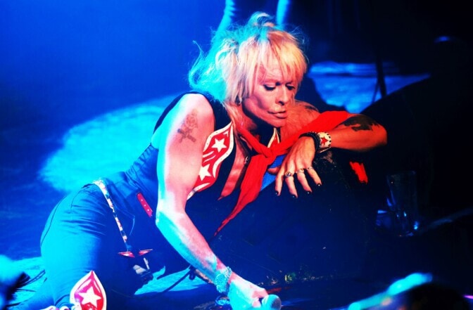 Michael Monroe julkaisi kuvan äidistään – ”Sinussa on äitisi näköä”