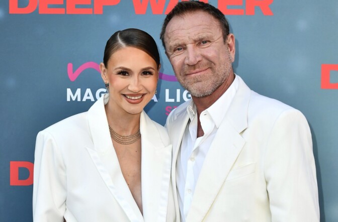 Vastasynnyttänyt Johanna Harlin esiintyi punaisella matolla