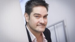 Henri Alénin perhe kasvaa – katso söpö video