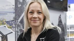 Kaisa Mäkäräinen näki metsässä karhun – katso hurja video
