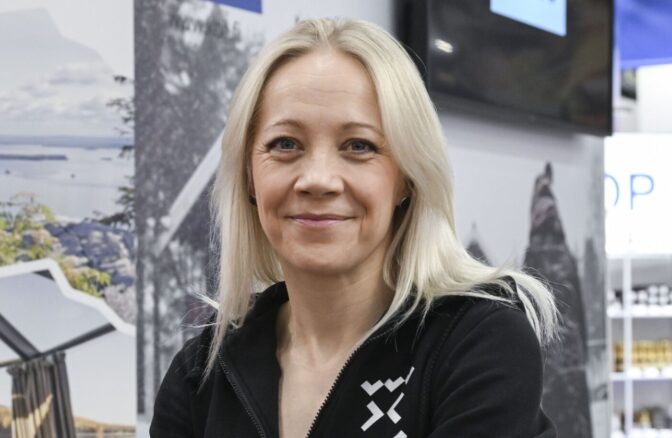 Kaisa Mäkäräinen näki metsässä karhun – katso hurja video