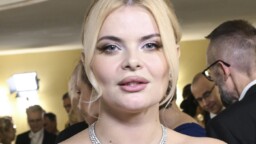 Seiska: Erika Vikman teki suhdepaljastuksen