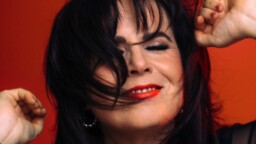 Kaija Koo hermostutti fanit: ”Oksettavaa!”