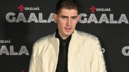 Tältä näyttää Robin Packalénin uudessa kodissa – ”Linnan ostit”