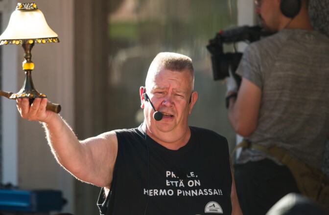 Huutokauppakeisarin yleisölle on luvassa yllätys – Aki Palsanmäki esitti pyynnön