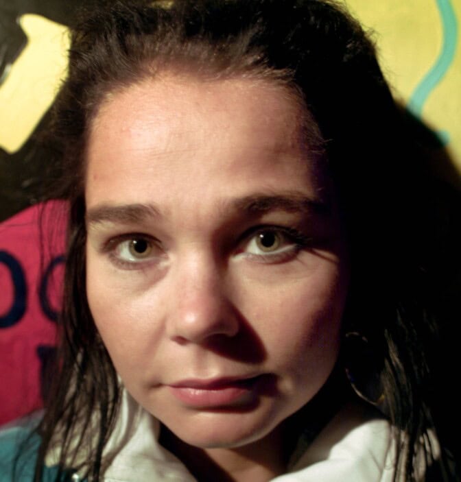 Näyttelijänä muistettavan Outi Alasen nimi löytyy hämmentävältä listalta