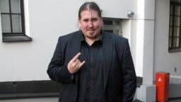 Johan nyt! Tangomarkkinoilla toiseksi tulleen Antti Railion uusi aluevaltaus