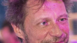 Antti Reini palaa tv-ruutuun – tuntisitko, tältä näyttää nyt