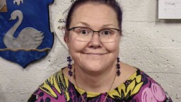 Näin Heli Palsanmäki huijasi ystäviään – ”Minä tyhmä vielä monta kertaa menin vanhanaikaiseen”