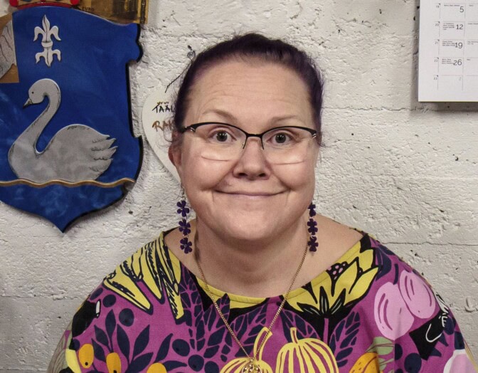 Näin Heli Palsanmäki huijasi ystäviään – ”Minä tyhmä vielä monta kertaa menin vanhanaikaiseen”