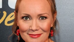 Vappu Pimiä poseerasi ystävänsä kanssa: ”Nyt selvisi spekulaatio uudesta TTK-juontajasta”