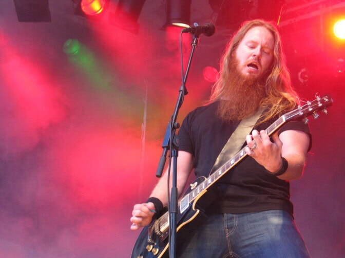 Jouni Hynynen ja Mari Perankoski korkkasivat terassikauden – mikä näky