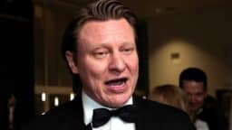 No onhan alanvaihdos: Jaajo Linnonmaan uusi duuni!