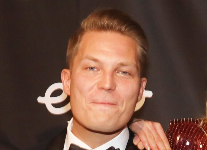 Cheek teki todellisen ökyostoksen, Uuno julkaisi ilmakuvat