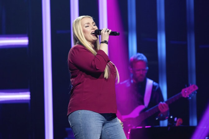 Aikakoneesta tuttu laulaja sairastui: Jo viisi vuotta työkyvyttömänä