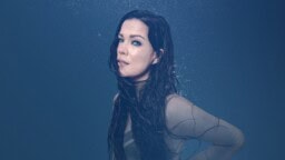 Jenni Vartiaiselta suurilmoitus: ”Haluan palata sinne mistä kaikki lähti”