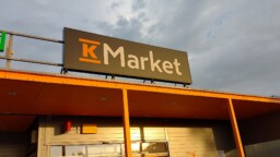 Kasvistuote pois K-kaupoista, voi häiritä kilpirauhasen toimintaa