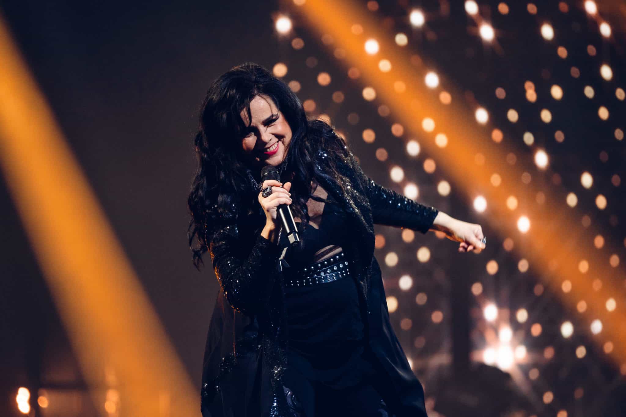 Kaija Koolta mystinen Facebookpäivitys mitä ihmettä sieltä onkaan