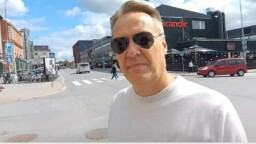 Tv-kasvo jättää suosikkiohjelman ja siirtyy toiseen – kertoo nyt syyn