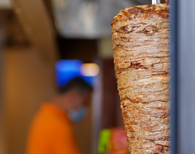 Ruokavirasto kertoo ikävästä asiasta: Ravintoloihin ja kauppoihin toimitetusta kebabista takaisinveto
