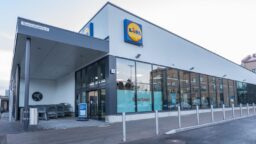 Lidlin erikoinen tarjous sai netin tyrskimään naurusta – ja se vain jatkuu