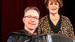 MK: Pirkko Mannola on sairastunut – keikat peruttu