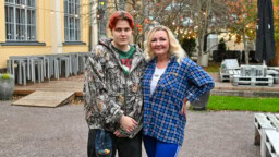 Näyttelijä Mari Perankoski julkaisi kuvan nuorena äitinä – yksi asia kiinnittää huomion