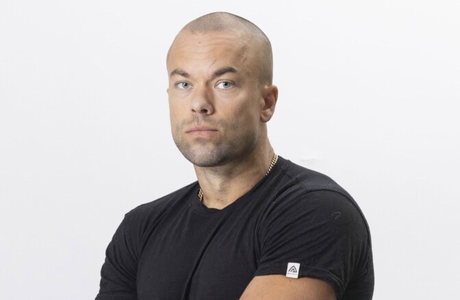 Erikoisjoukot-Matiaksella käsittämätön auto – uniikin pirssin hinta kolmatta sataa tuhatta – kuvalinkki