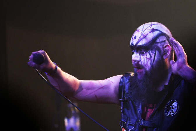 IL: Supersuositun suomalaisen metallibändin laulaja kärysi törkeästä rikoksesta