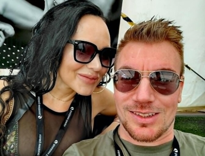 TIS-Mika löysi rakkauden Instagramista ja muutti yhteen kolmessa kuukaudessa – Henna: ”Olethan sä pirun komea”