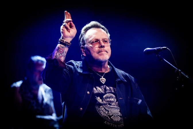 Neumann julkaisi surullisen kuvan hautajaisista: ”Lepää rauhassa”