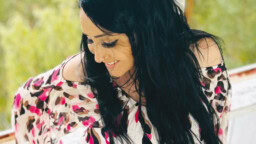 Laulajasuosikilta ylläri-ilouutinen: Minusta tuli mummi!