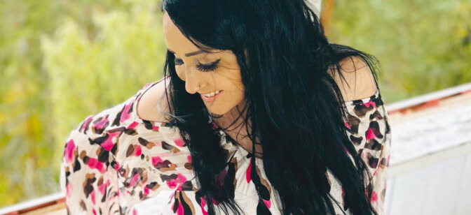 Laulajasuosikilta ylläri-ilouutinen: Minusta tuli mummi!