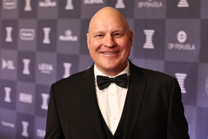 Kalle Palander hääpäivänä silmä mustana: ”V-tuilkaa vaan s-tana”