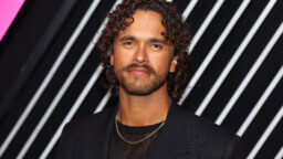 Muistatko: Tästä syystä Pete Parkkonen meni armeijaan, vaikka hänen artistiuransa oli juuri alkanut